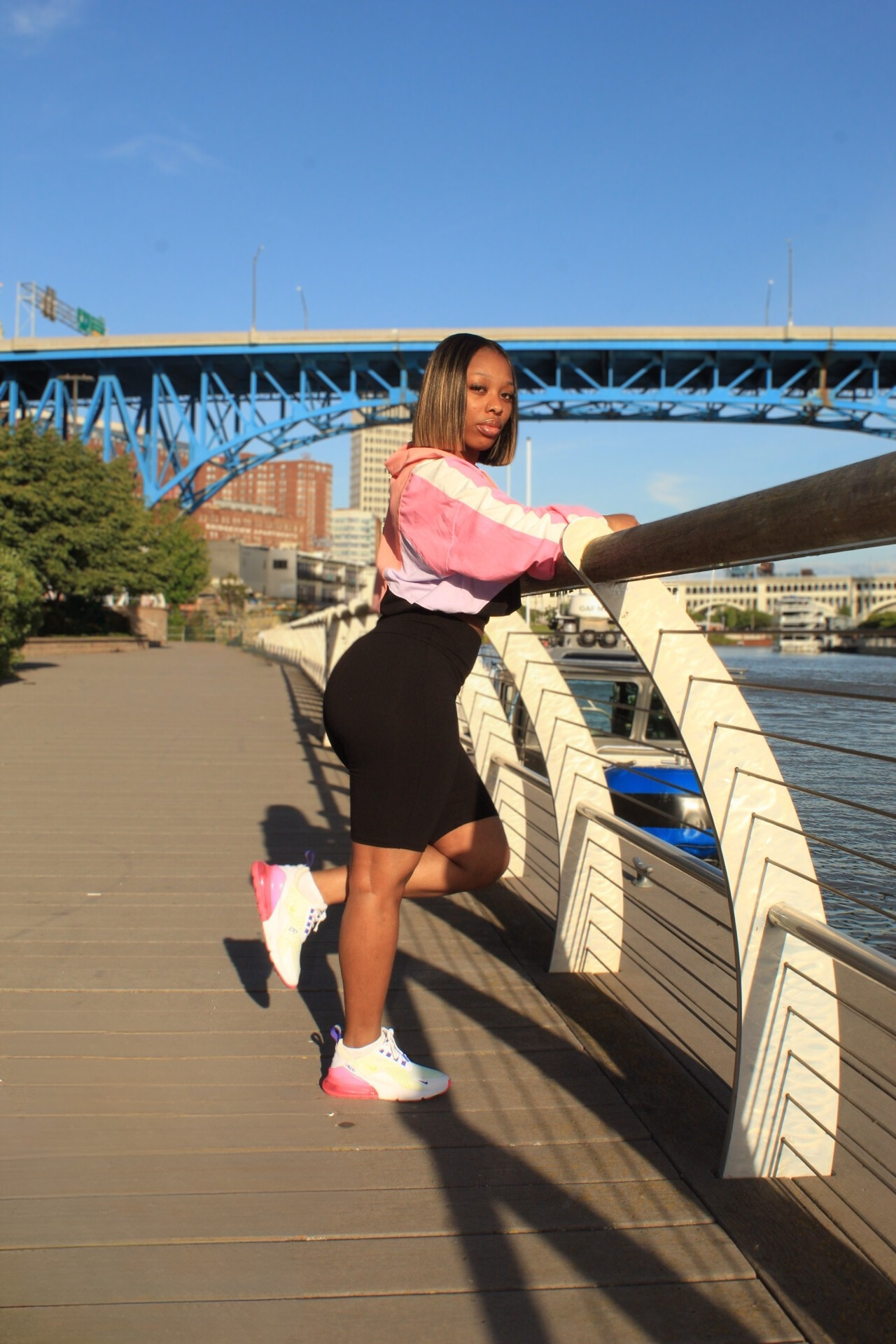 On chill | Biker short set