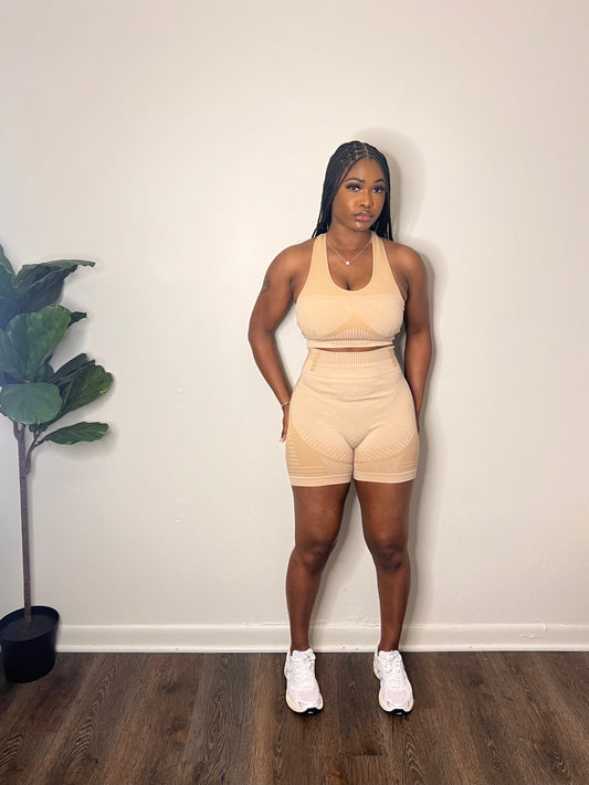 Sporty Shorty “Tan”